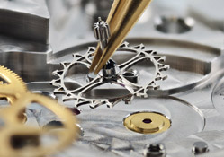 延安劳力士售后官方维修服务中心-全面保养